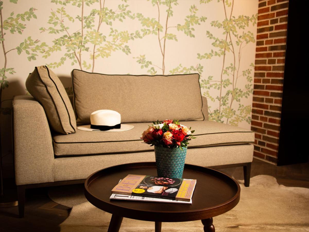 Das James フレンスブルク エクステリア 写真 A sofa