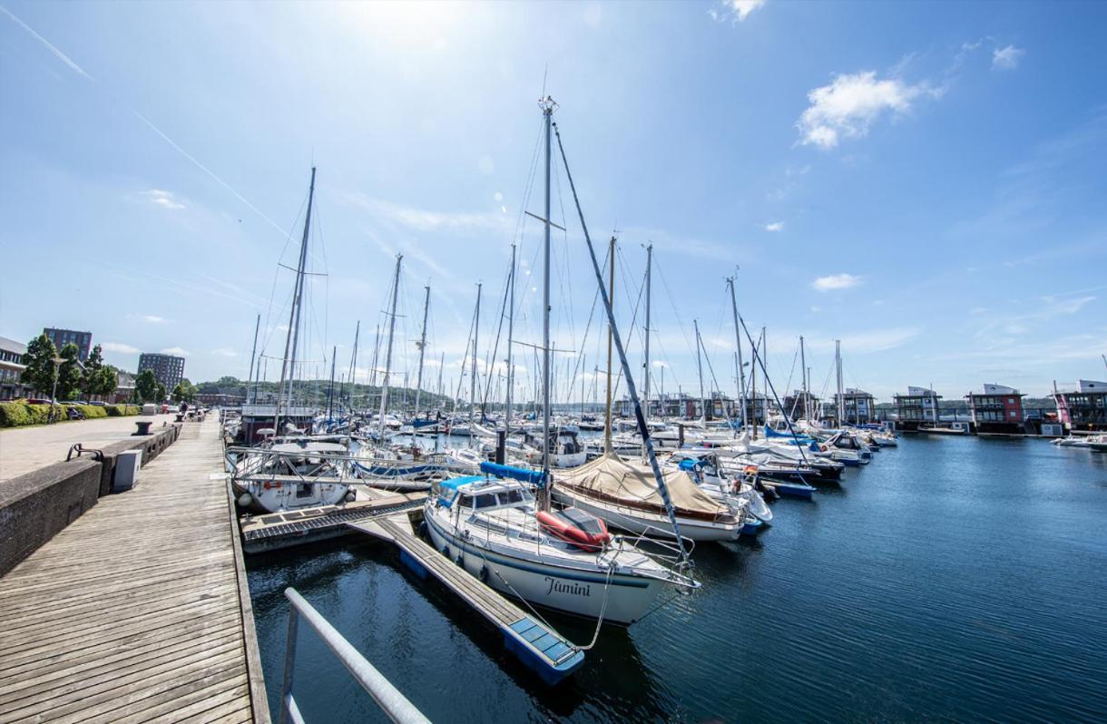 Das James フレンスブルク エクステリア 写真 Marina in Aarhus, Denmark
